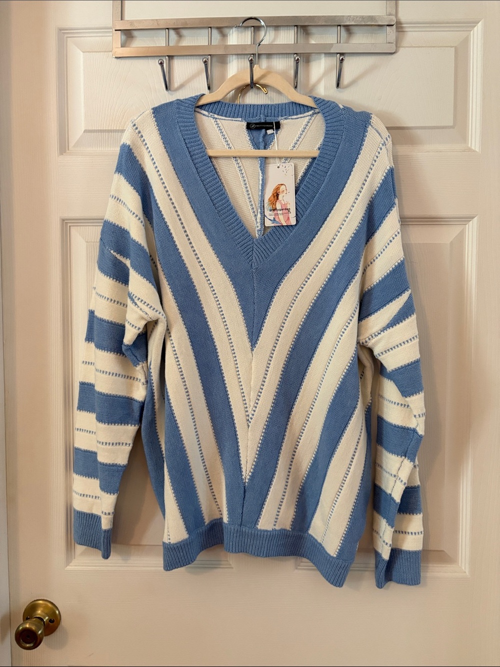 Women's Blue & Cream V-Neck Striped Sweater